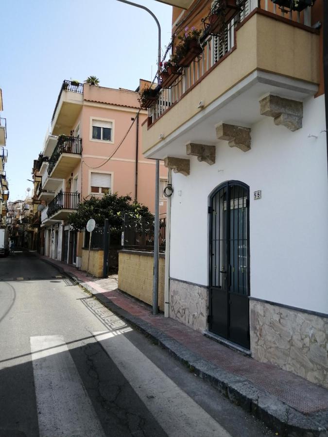 Marvin'S Home Giardini Naxos Bagian luar foto